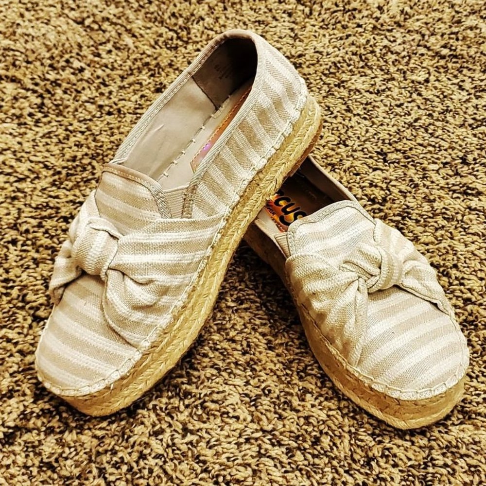 NWT Sam Edelman Circus Beige Stripe Slip On Platform Espadrille 8 Orig $140+Tax